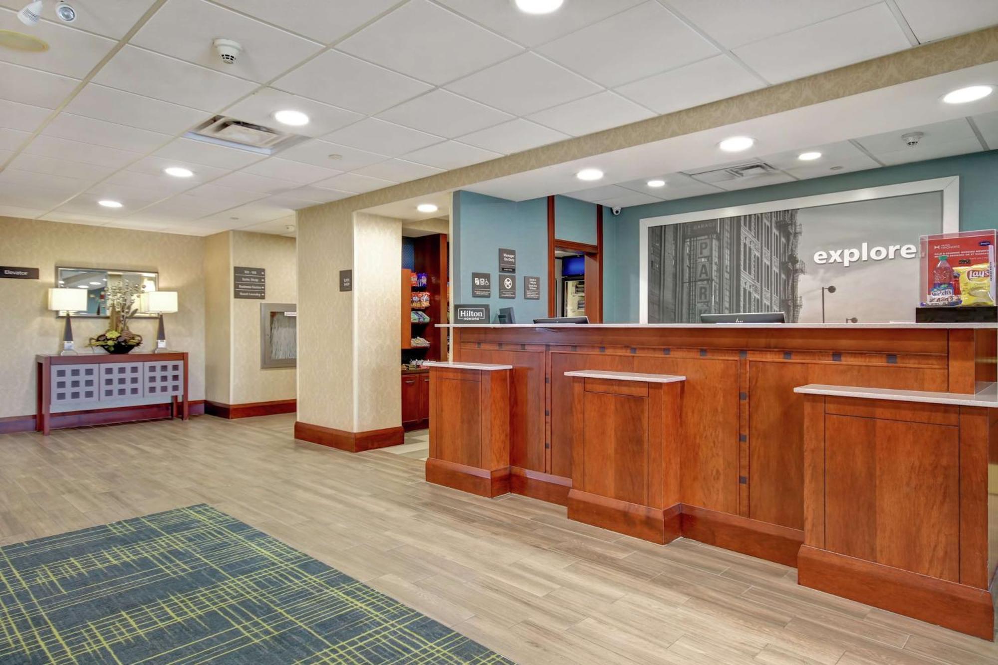 Hampton Inn & Suites Guelph Exterior foto